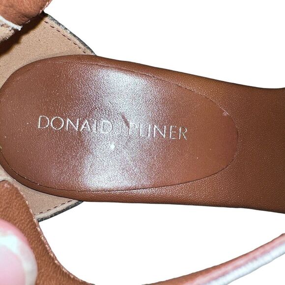 Donald Pliner Silver Animal Print Beaded Wedges Size 8.5 - Picture 9 of 9